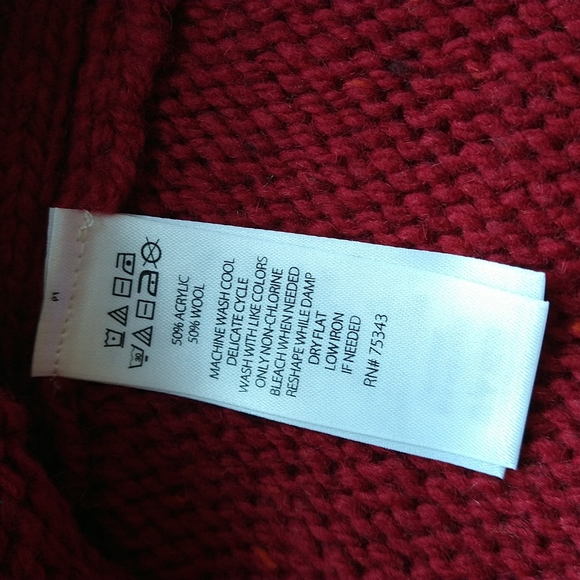 Women's Cynthia Rowley red cowl neck sweater size 1X - Picture 5 of 9